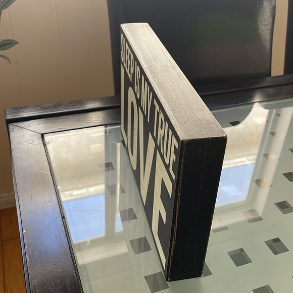 Wood ‘Sleep is my true Love’ Sign - Picture 3 of 3